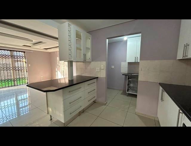 3 BEDROOM PROPERTY TO RENT IN ARBORETUM